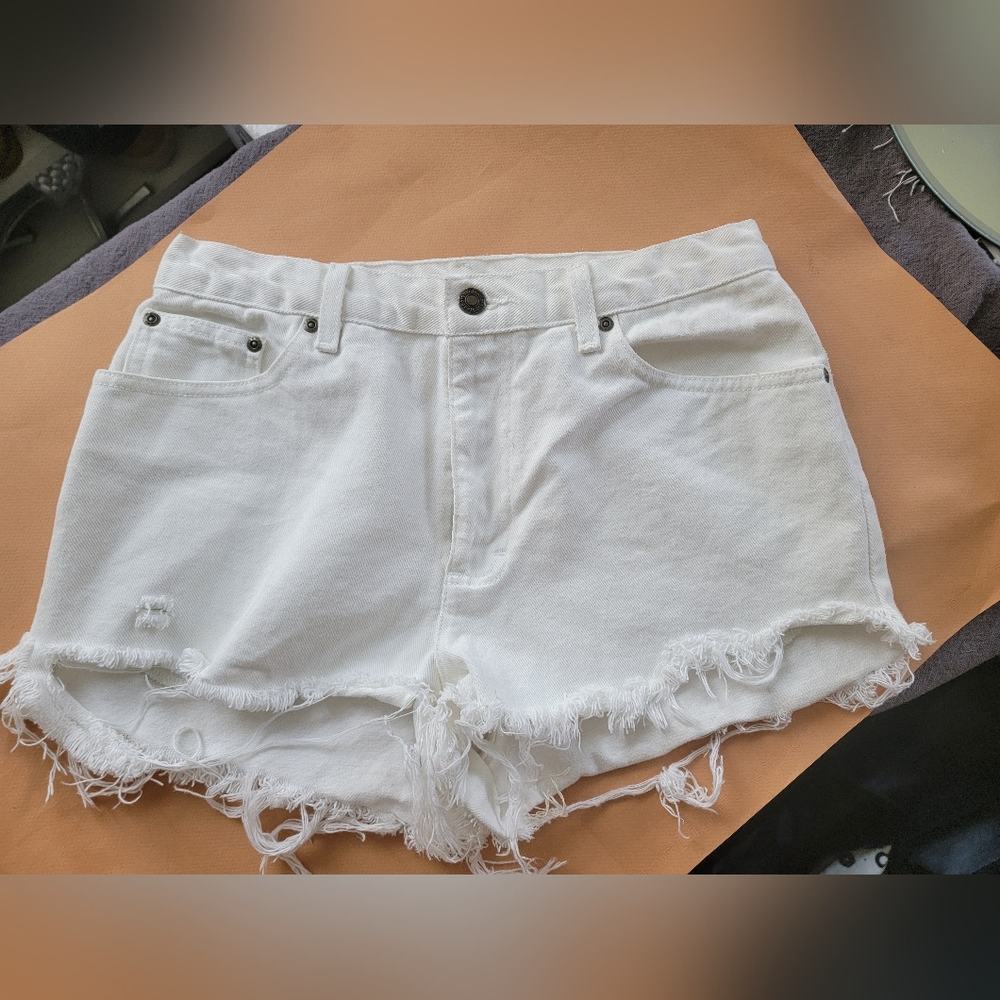 White cutoff shorts Travel Basic